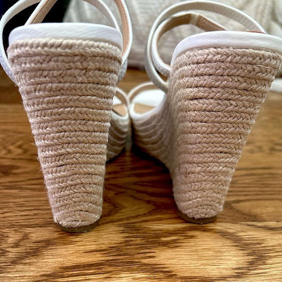 KAARI BLUE / Sandal Platform Wedges / US 7.5 - Picture 3 of 8